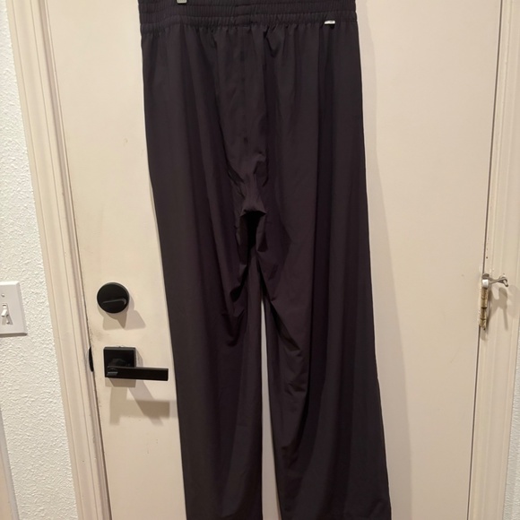 Vuori Villa wide leg pant - Picture 3 of 4
